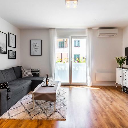 Apartment In Centre For 6 Split Bagian luar foto