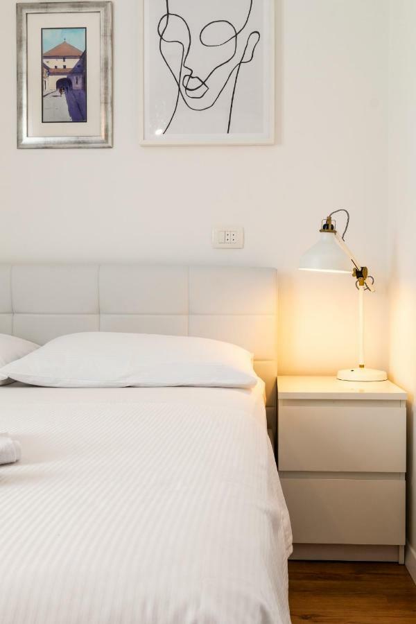 Apartment In Centre For 6 Split Bagian luar foto
