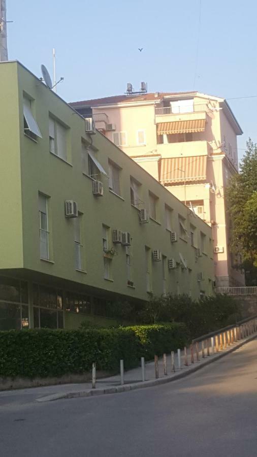 Apartment In Centre For 6 Split Bagian luar foto